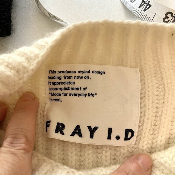 FRAY I.D Wool Blend Oversized Ribbed Mock-Neck Drop Shoulder Sweater size XL - Picture 6 of 7